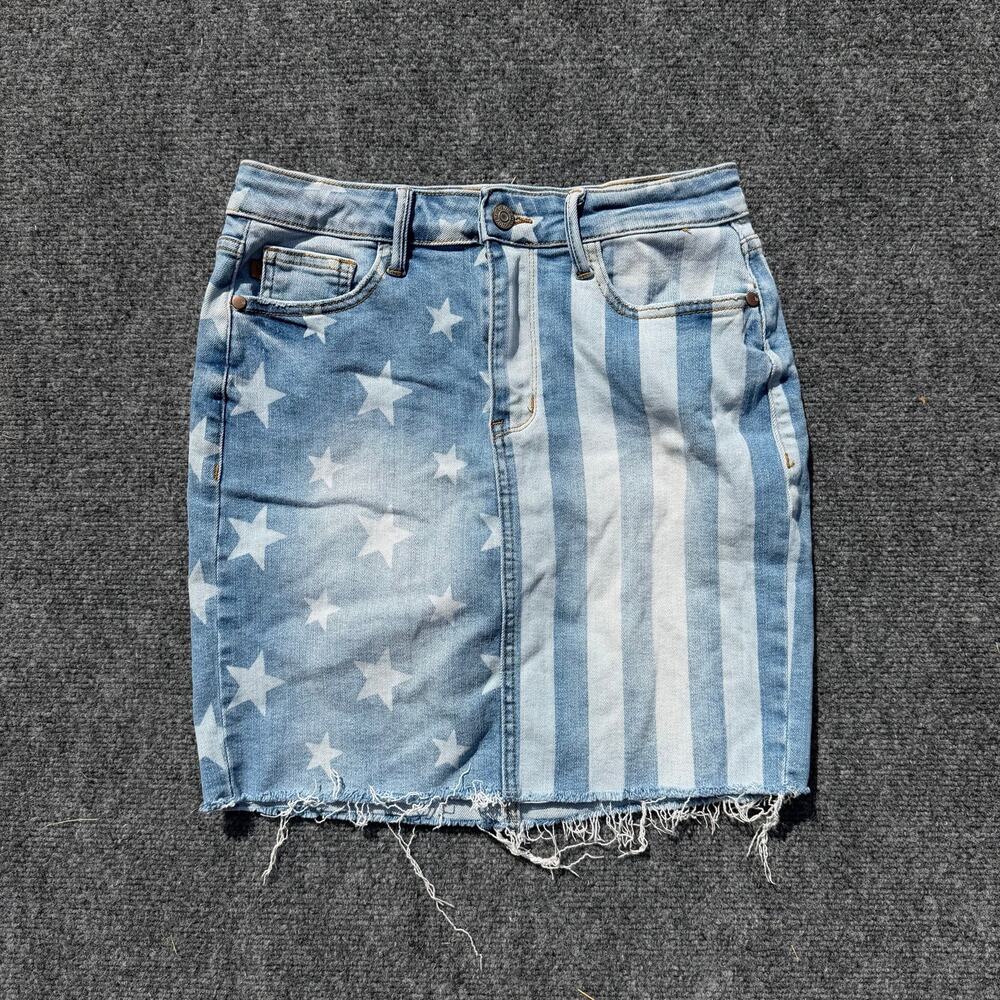 Judy Blue Stars & Stripes Denim Mini Skirt Size Medium Americana Flag Frayed Hem